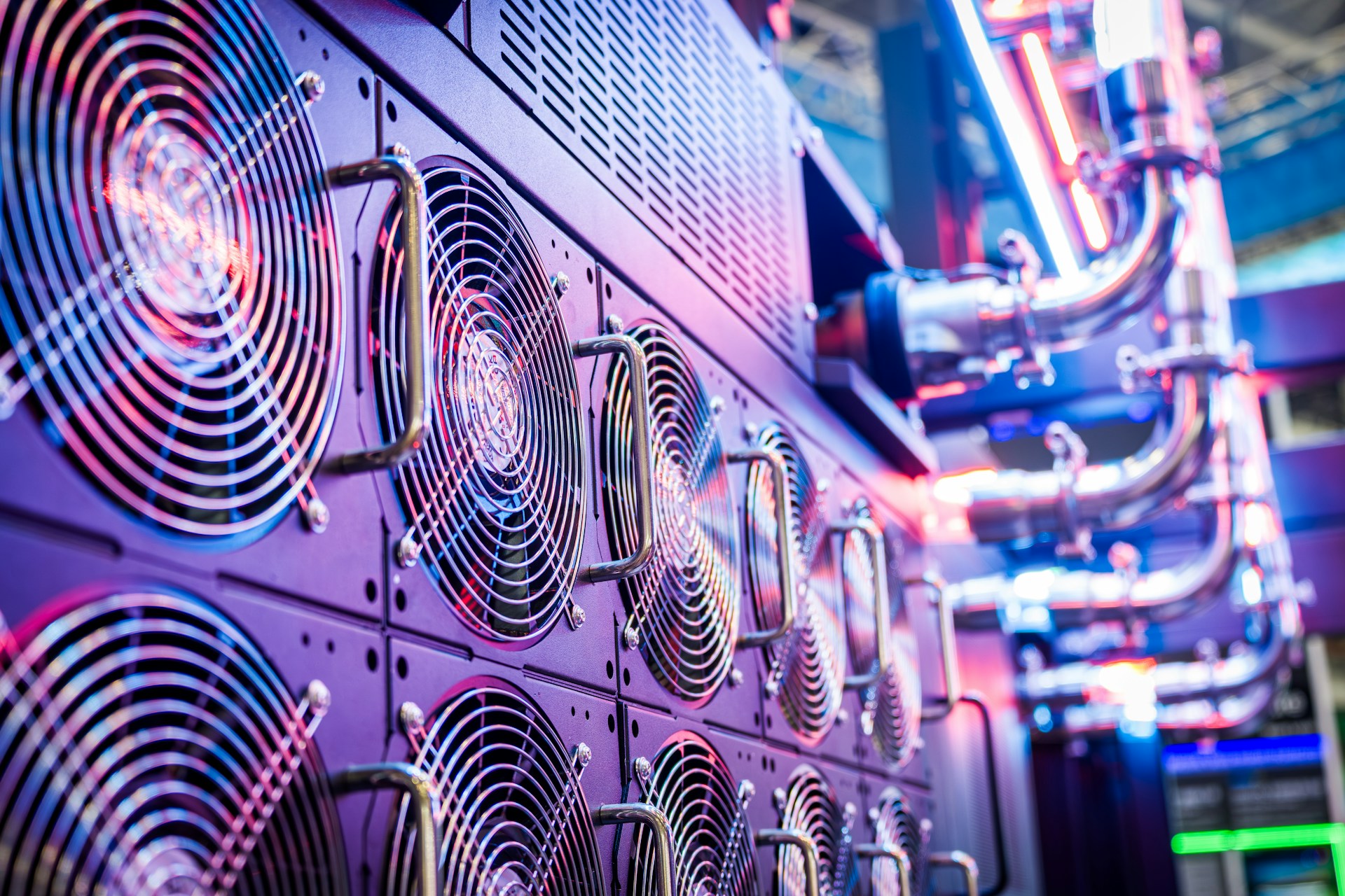 Ventilateurs de serveurs dans une salle informatique